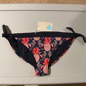 Boden Women’s Swim Bottom - Navy and Red Floral